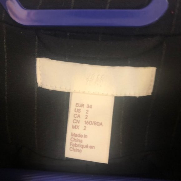 H&M womens business pinstripe blazer - Picture 3 of 3